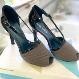 Stunning Daniblack satin & patent leather heels, like new- size 10